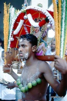 Thaipussam, 1966
Thaipussam, Singapore 1966
Keywords: Frank Clewes;Thaipussam;1966