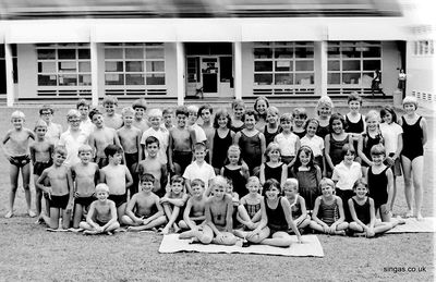 The school swimming team
The school swimming team after a success at Dover Road pool.
Keywords: Bill Johnston;Wessex Junior;Pasir Panjang Junior;School;swimming team