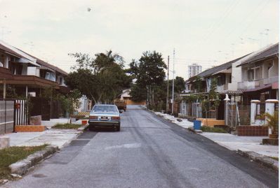 View of Tosca Terrace from Carmen St. 1987
View of Tosca Terrace from Carmen St.
Keywords: Tosca Terrace;Carmen St;1987