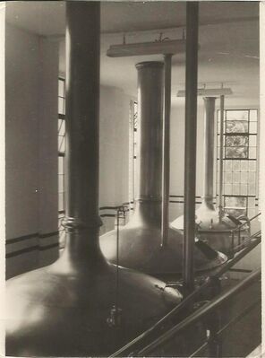 Keywords: John Lewis;Les Drodge;RAF Changi;1950s