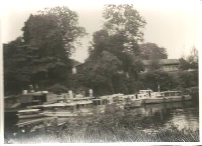 Keywords: John Lewis;Les Drodge;RAF Changi;1950s