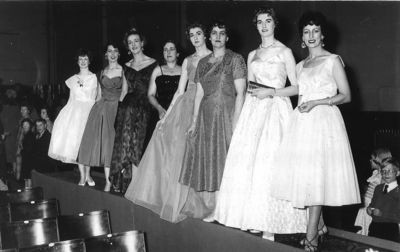 Wives line-up, Sheila Chesterman 2nd from left
Keywords: Bob Chesterman;48 Squadron;Changi;RAF;Sheila
