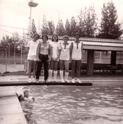 Dockyard Pool
Kerry, Sue, Jackie Harris, Janet Hitchcock, Jackie Kerslake - Dockyard Pool
Keywords: Dockyard Pool;Jackie Harris;Janet Hitchcock;Jackie Kerslake;Sue Watts