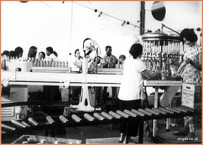  Fraser & Neave
School Trip to Fraser & Neave bottling plant - 1964
Keywords: Fraser & Neave;1964