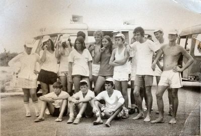 Participants of the Marathon Walk
I can be seen sitting on the floor with an elbow bandage in this mixed group photo.
Keywords: Bob Lunney;RN Base;Marathon Walk