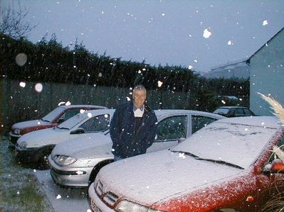 Richard Mellish - January 2004
This was taken in Hereford in January this year the day before my father's funeral. He sadly passed away 20/01/2004.
 
The vats in the background are all full of cider (hic)
Keywords: Richard Mellish;St. Johns;2004