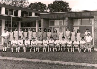 Seletar Secondary 1968
Keywords: Steven Ladbrooke;Seletar Secondary;1968