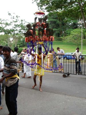 Thaipussam
Keywords: John Harper;2003;Thaipussam