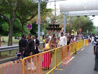 Thaipussam
Keywords: John Harper;2003;Thaipussam