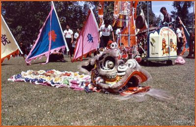 Traditional Lion Dance
Keywords: Lion Dance