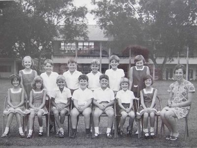 Far right Mrs. Newman our school teacher. Back row, second from right, Gary Turner, followed by Trevor from Queensland, Australia and myself Kevin Fourth from the right on the back row.
Keywords: 1966.;1967