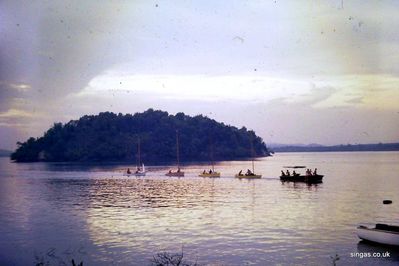 â€œafter the stormâ€
Keywords: Mike Ford;RAF Tengah;Tengah Yacht  Club