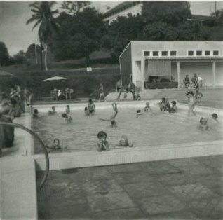 Tengah Swimming Pool
Keywords: Tengah Swimming Pool;RAF;Roger Higdon