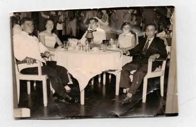 1955 - Singapore City having dinner
My dad, mum, brother Barry, me, and our Chinese friend Whacker (Foo Chee Han).
