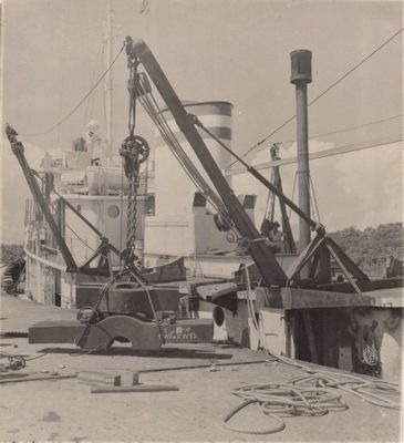 Heavy lift of machine parts 1949/50
