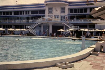 Singapore Swimming Club 1970
Main pool and recreation building where my parents playing badminton.
