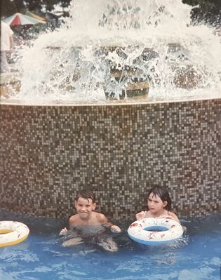 Dave Moffett with my sister Gill Moffett at Britannia Pool
Keywords: David Moffett; Gillian Moffett; Britannia Swimming Pool; 1967