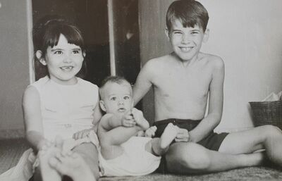 Left to right: Gill, Chris and David Moffett in 1966
Keywords: 1966;David Moffett;Gillian Moffett;Christopher Moffett