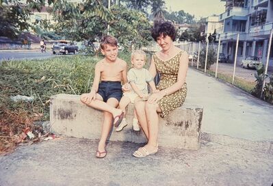 L-R: Dave Moffett, Chris Moffett, Mae Moffett
Keywords: David Moffett; Christopher Moffett; Mae Moffett; 1967