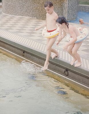 Dave Moffett and my sister Gill Moffett about to jump into Britannia Pool
Keywords: David Moffett;Gillian Moffett; Britannia Swimming Pool; 1966