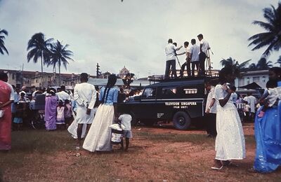 Television Singapura filming a festival
Keywords: Television Singapura; 1966