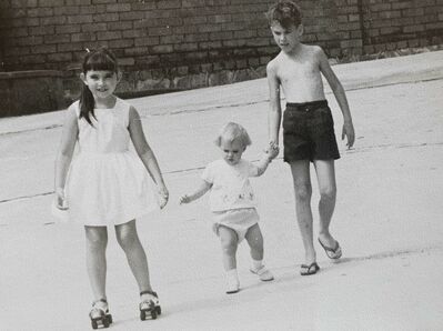 L-R: Gill, Chris and Dave Moffett 
Keywords: Gillian Moffett;Christopher Moffett;David Moffett;1967