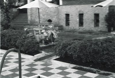 The Swimming Pool
The Swimming Pool
Keywords: Glyn Bartlett;Britannia Club