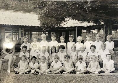 1968 or 69
Stephen Eden Bottom row 4th from left.
Keywords: Changi Junior & Infants;1968 or 69